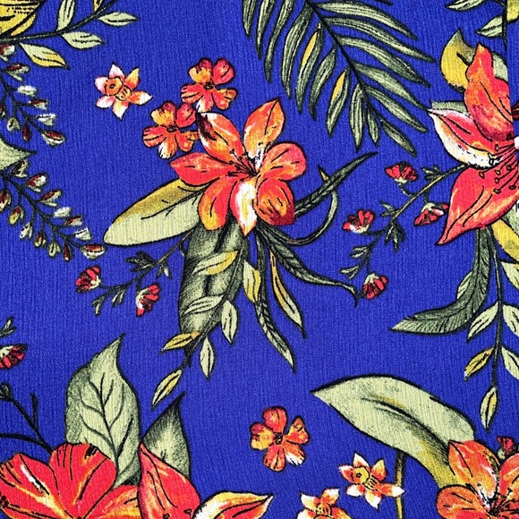 Women’s Lush Dress - Picture 3 of 9